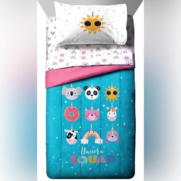 Jay Franco Trend Collector Be Sweet 7 Piece Full Bed Set Comforter & Sheet Set - Picture 2 of 9